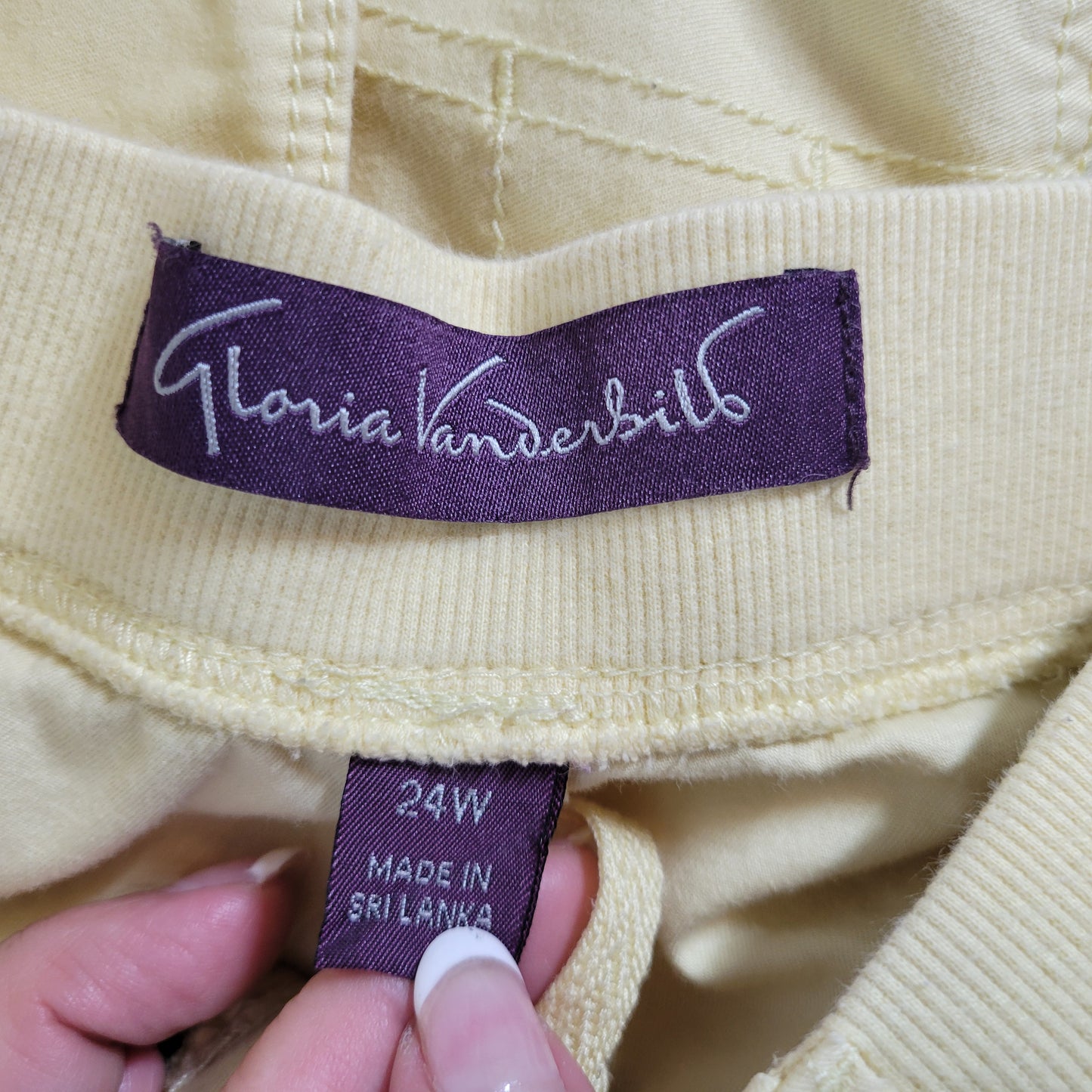 Gloria Vanderbilt Women 24W Skimmer Cargo Shorts Yellow Solid Tied Hem YEL21E