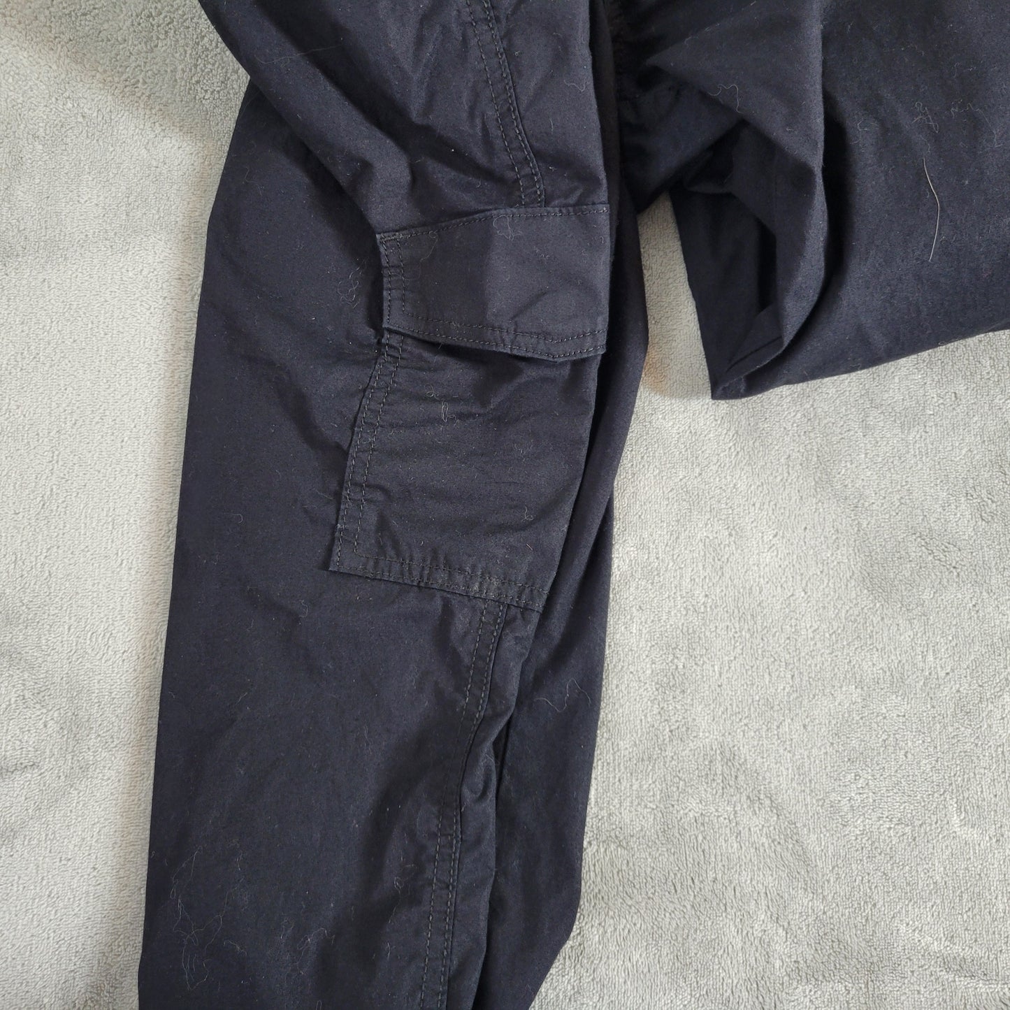 St. John's Bay Women 2X Cargo Capri Pants Black Pull On Elastic Waist CAP22E