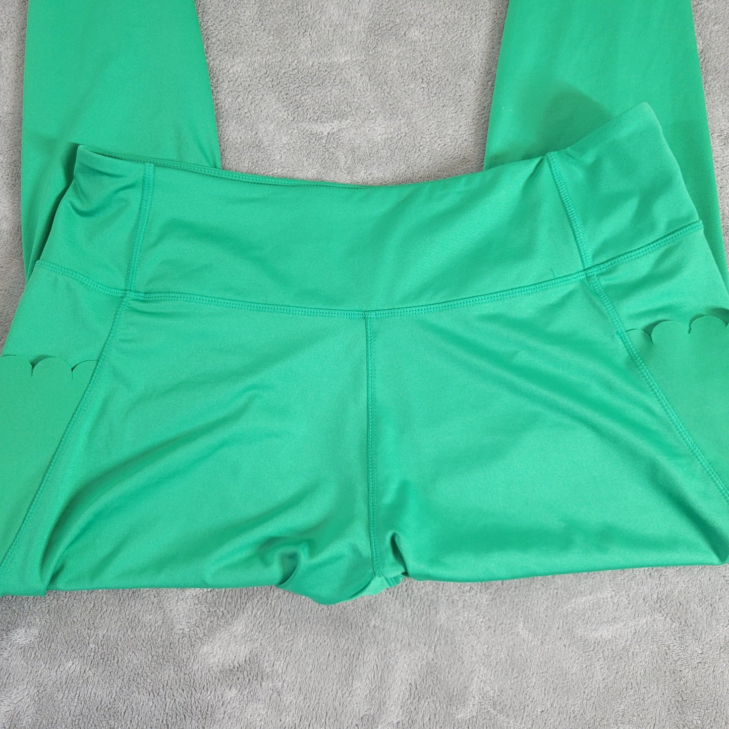 Crown & Ivy Womens 2X Green Scallop Hem Cropped Leggings Pockets GRE53E