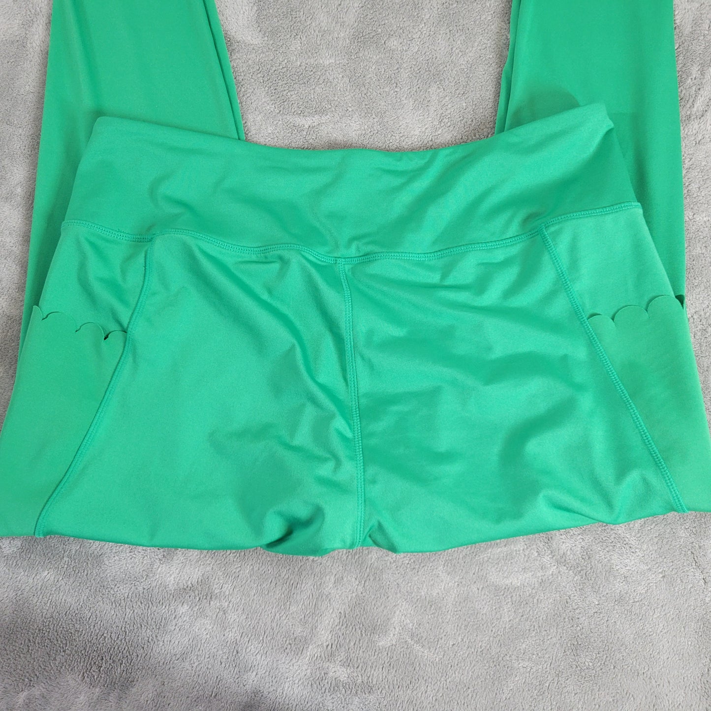Crown & Ivy Womens 2X Green Scallop Hem Cropped Leggings Pockets GRE53E
