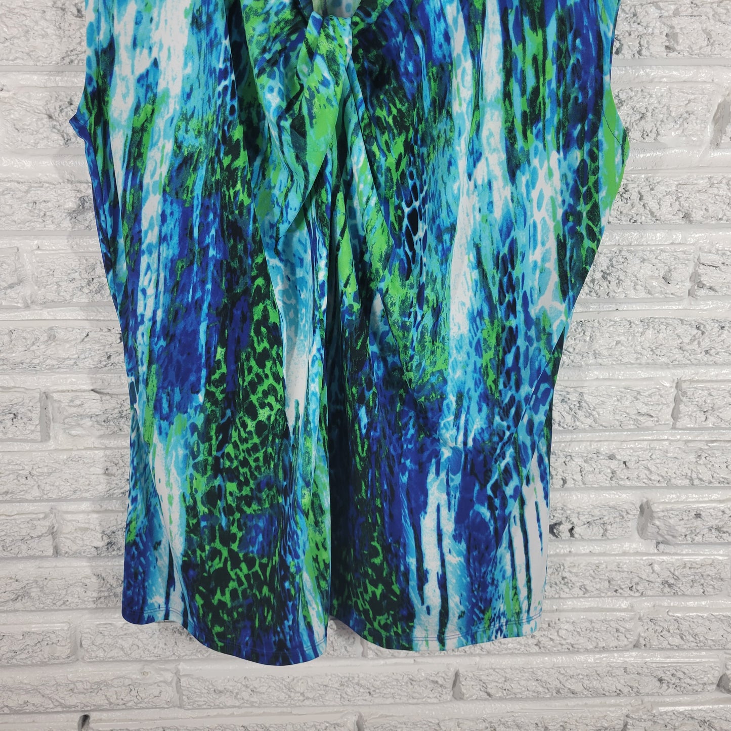 Jones New York Womens Plus 1X Blue Watercolor Sleeveless V Neck Top WAT24E