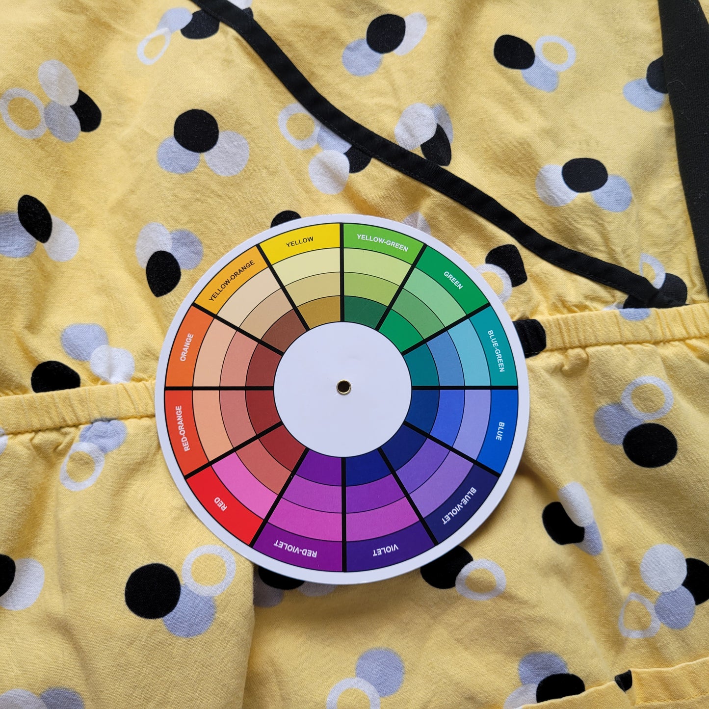 Cherokee Scrub Top XL Yellow Black Polka Dot Stretch Panels Unisex GEO86E
