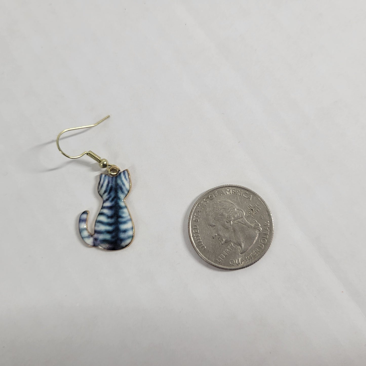 Cat Kitten Earrings Blue Tabby Gold Tone Fish Hook Dangle Hanging Novelty