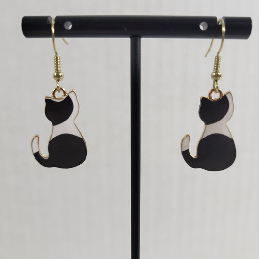 Cats Kittens Earrings One Pair Black White Gold Tone Fish Hook Dangle Hanging