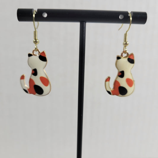 Gold Tone Calico Cat Dangle Earrings Fish Hook Novelty Kitten Jewelry Gift E16E
