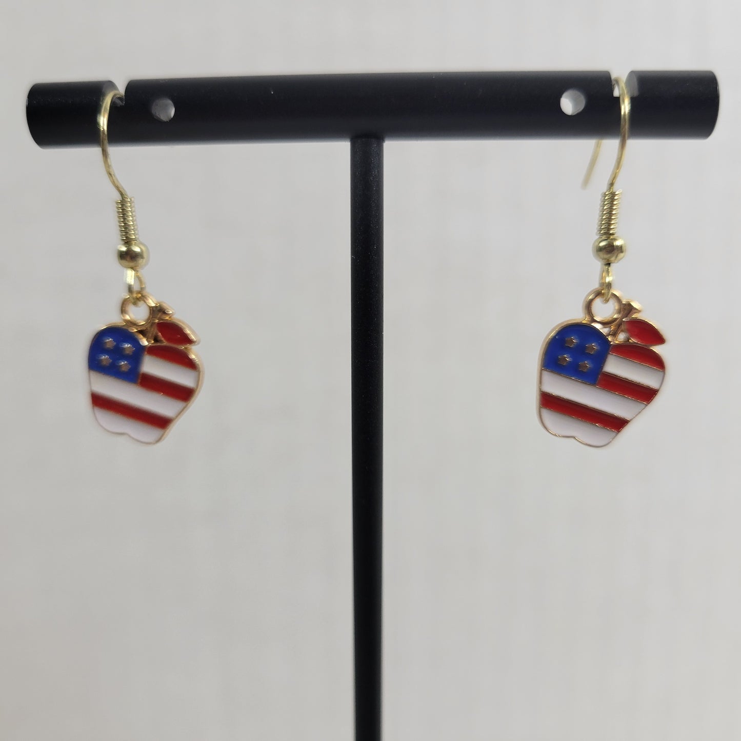 USA Flag Apple Earrings Patriotic July 4th Dangle Drop Multicolored Womens E50E