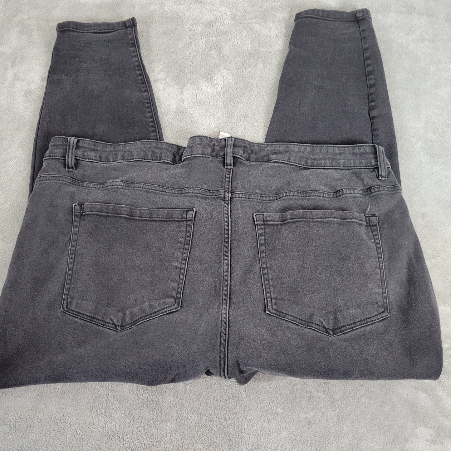 Lane Bryant Jeans 26 Black Tapered Elastic Waist Stretch Denim Plus Size SL75E