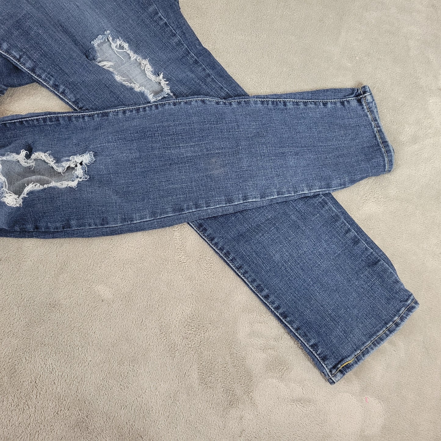 Levi's 711 Skinny Jeans Womens 18W Dark Wash Distressed Blue Denim SKI20E