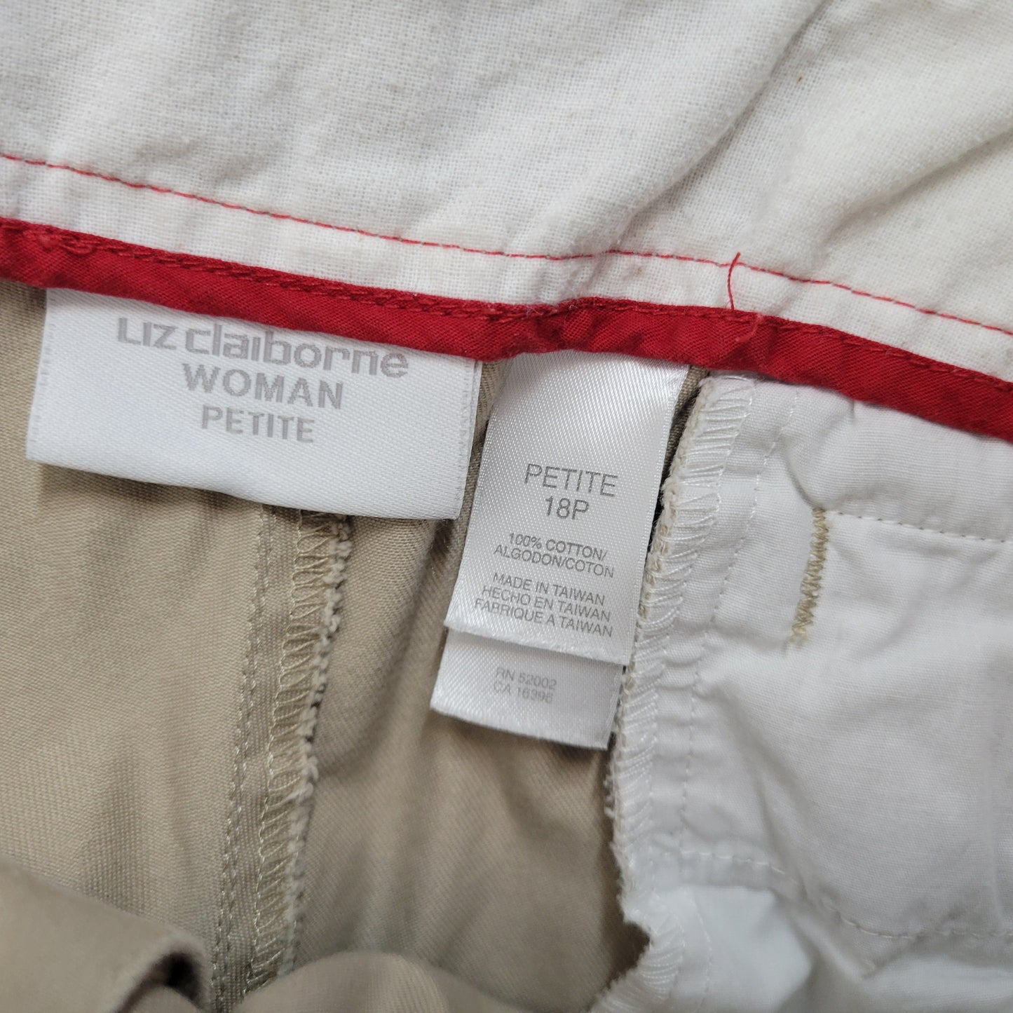 Liz Claiborne 18P Petite Cargo Capri Pants Beige Cotton Straight Leg Zip A28E