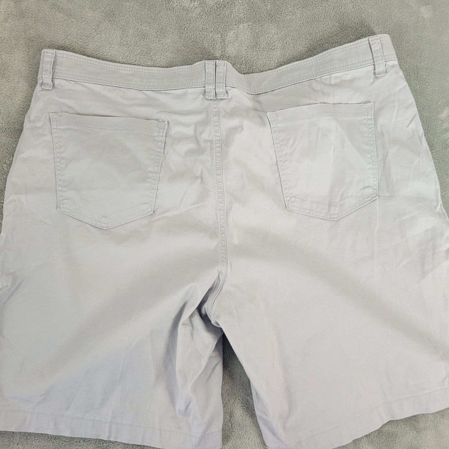 Riders by Lee Chino Shorts 18 Gray Cotton Blend Stretch 8" Inseam Pockets GRA30E