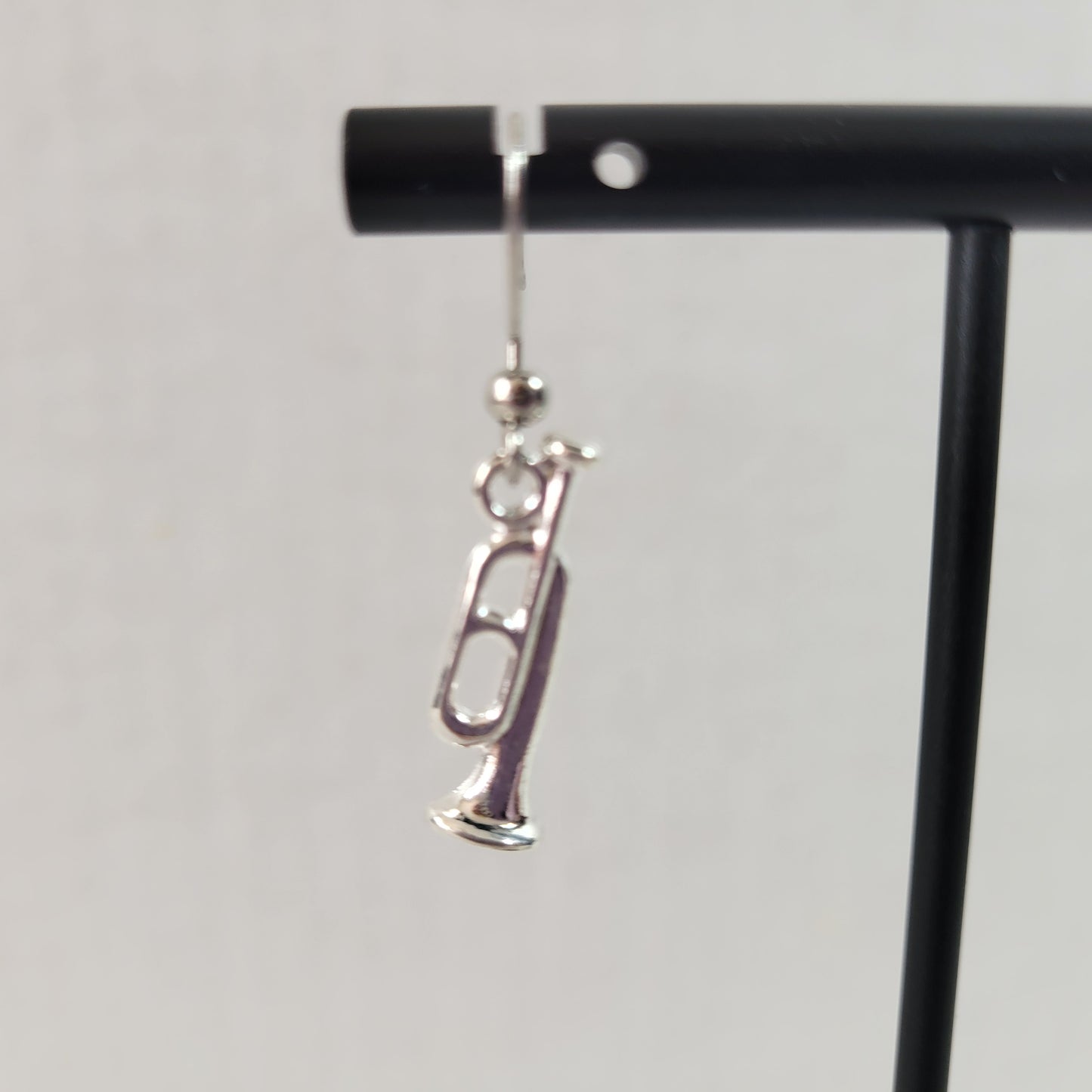 Women Trumpet Cornet Dangle Earrings Music Lover Drop Jewelry Horn Player E89E