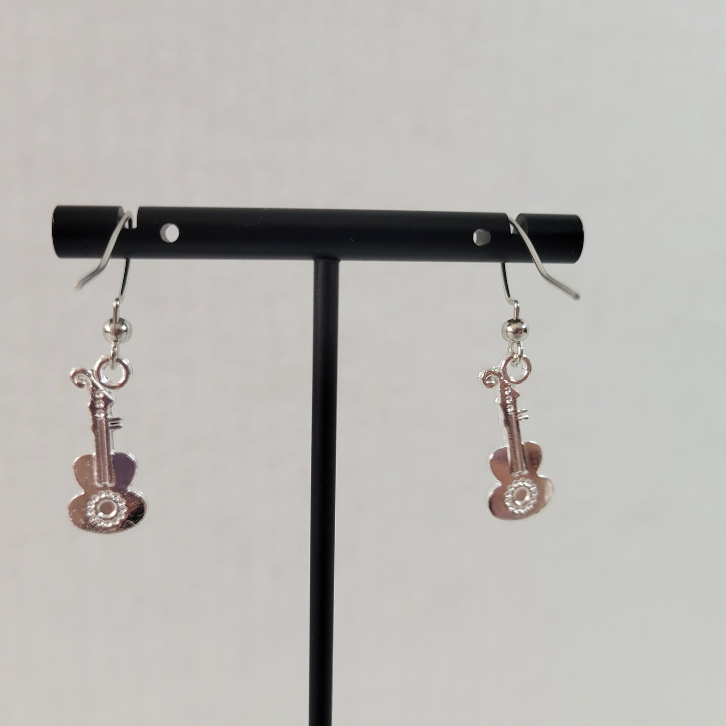 Women Acoustic Guitar Dangle Earrings Silver Tone Alloy Music Lover Music E90E