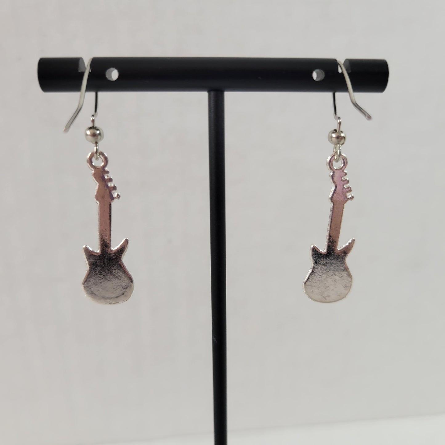 Women Electric Guitar Dangle Earrings Silver Tone Alloy Rock Music Lover E97E