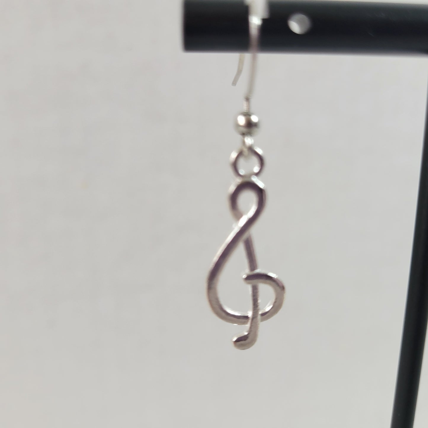Women Treble Clef Dangle Earrings Silver Tone Alloy Orchestra Music Lover E100E