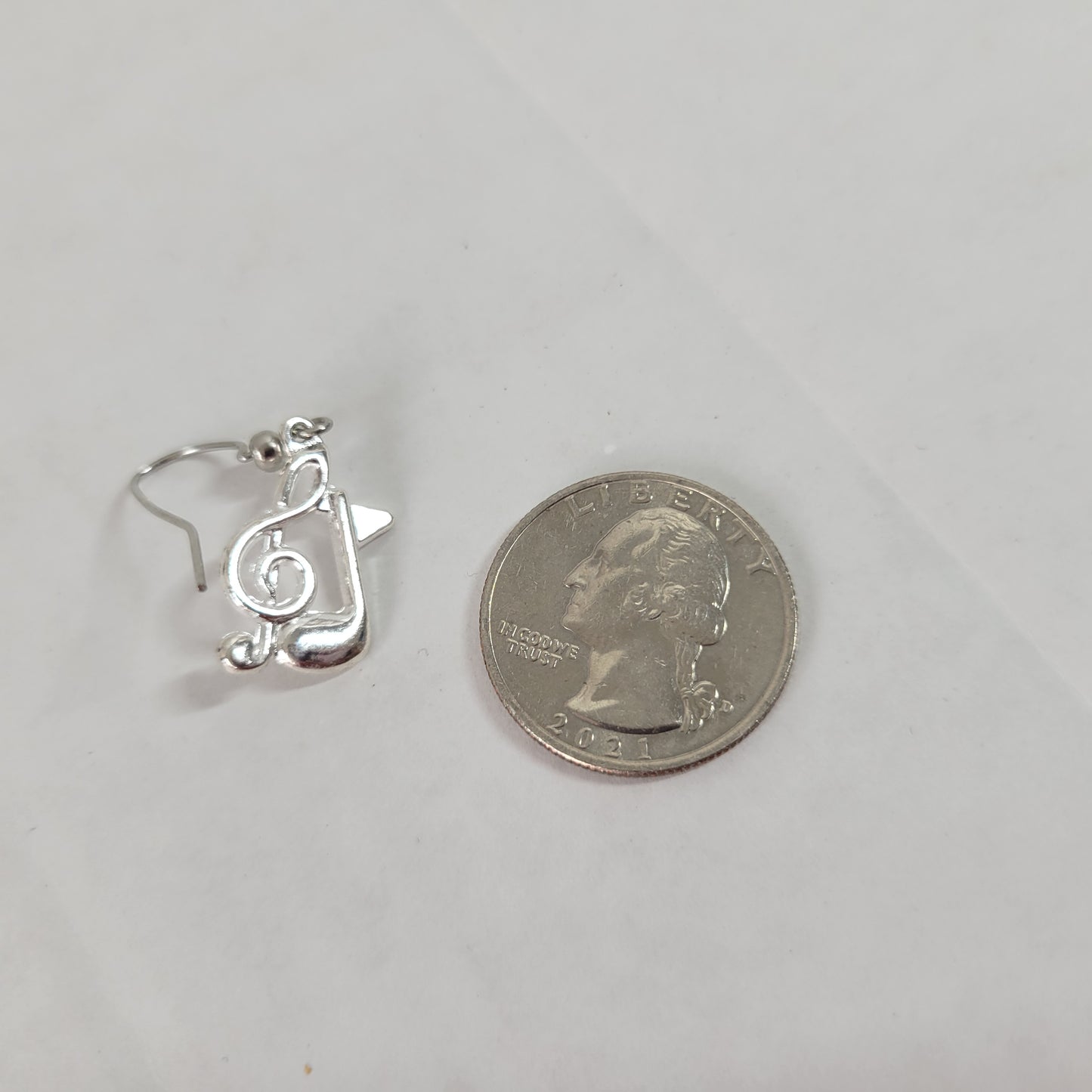 Treble Clef Womens Dangle Drop Earrings Silver Tone Music Note Concert E101E