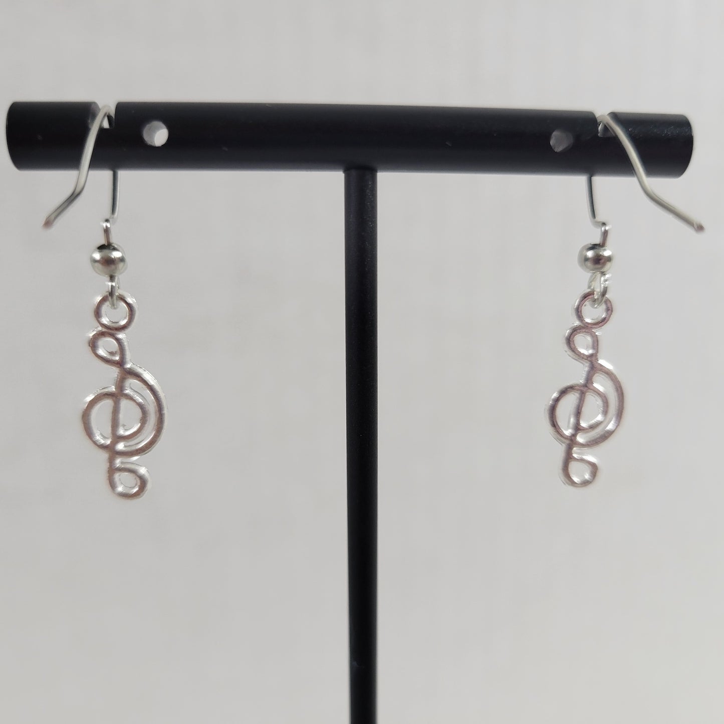 Treble Clef Womens Dangle Drop Earrings Silver Tone Alloy Music Theme E102E