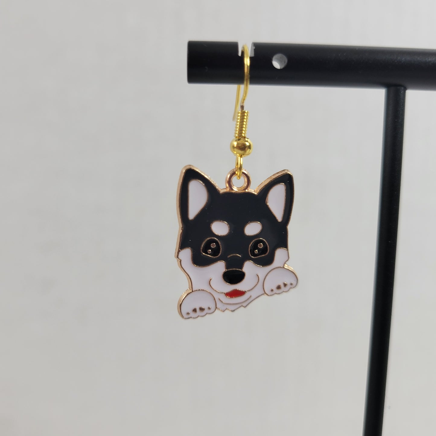Husky Dog Enamel Dangle Earrings Cute Siberian Puppy Lover Gift Gold Tone E61E
