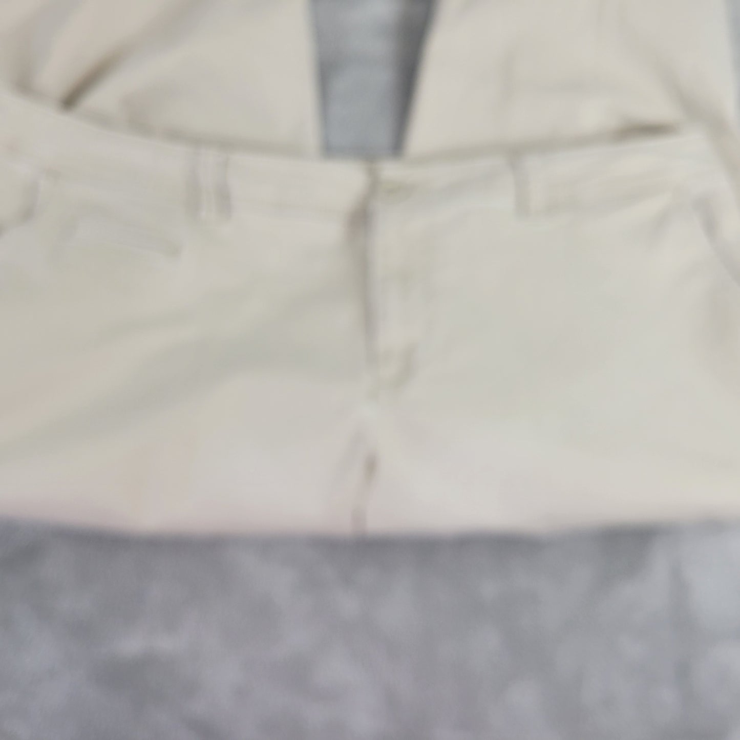 Apt 9 Womens 18W Beige Tomboy Chino Capri Pants Cuffed Stretch Pockets D15E
