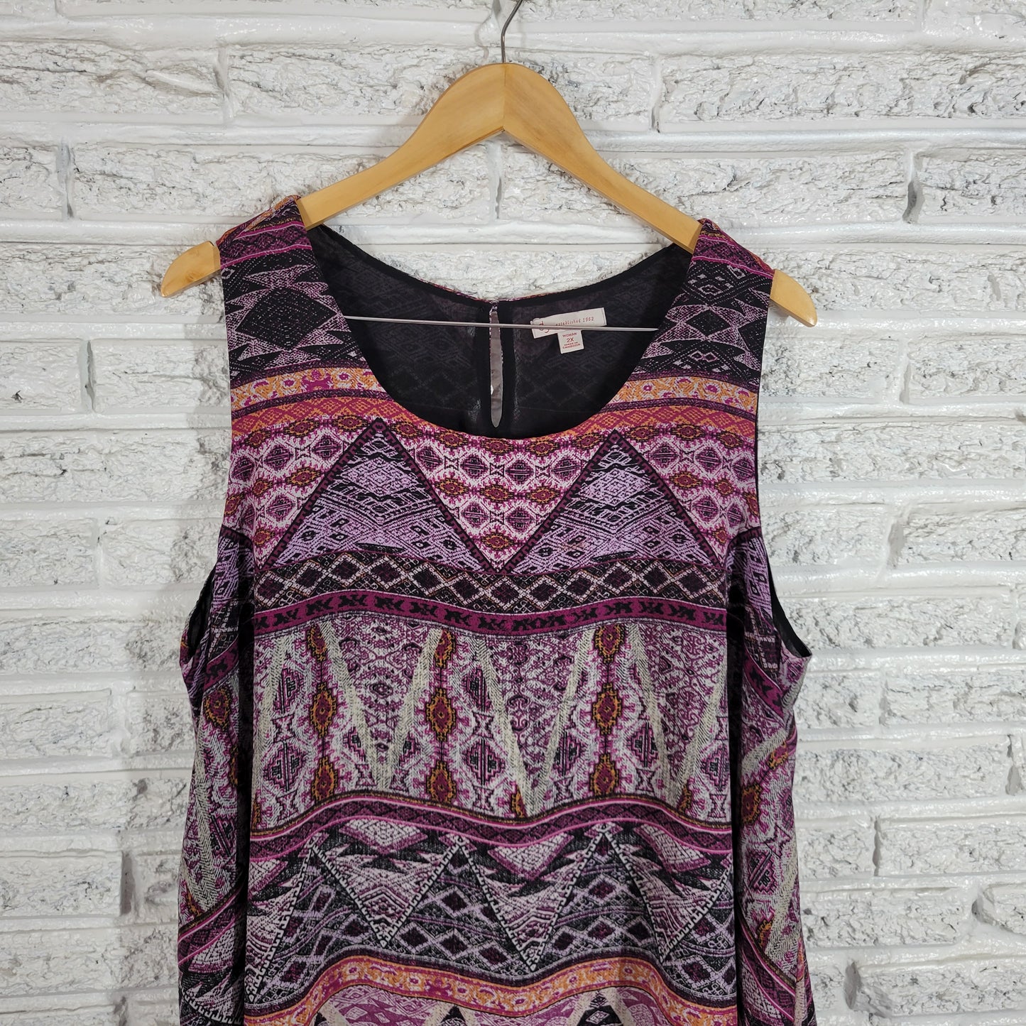 Dress Barn Womens 2X Purple Geometric Keyhole Blouse Sleeveless Lined GEO17E