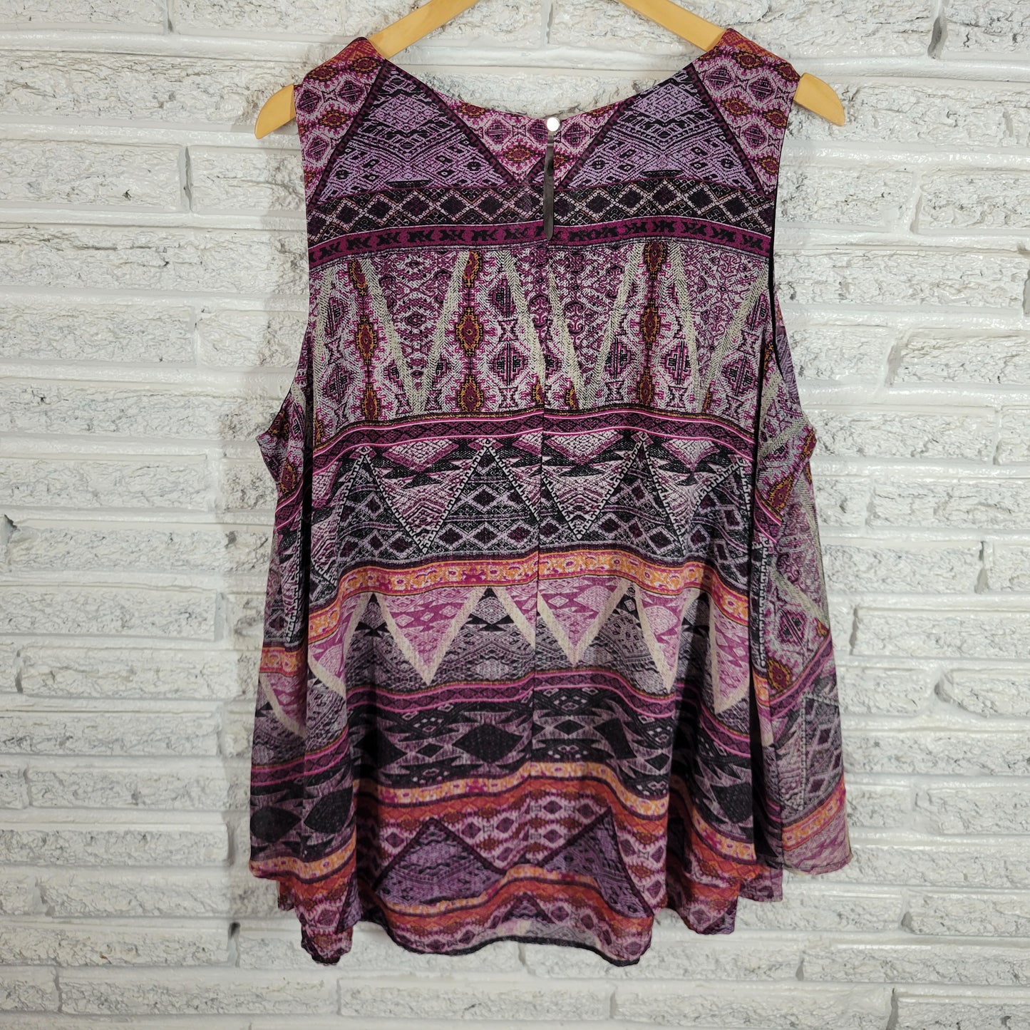 Dress Barn Womens 2X Purple Geometric Keyhole Blouse Sleeveless Lined GEO17E