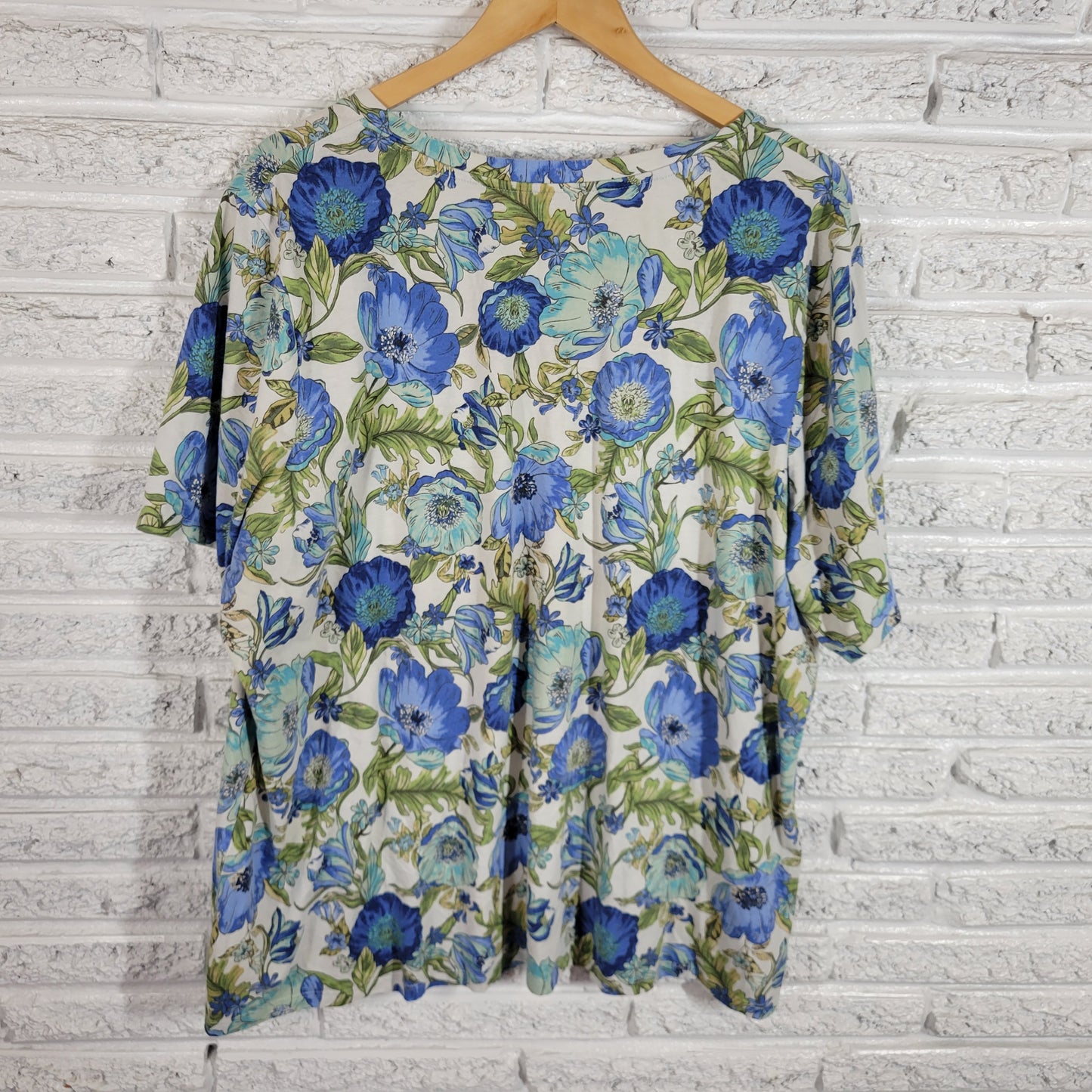 Lane Bryant Womens Top 26 28 Plus Blue Green Floral V Neck Short Sleeve FLO51E