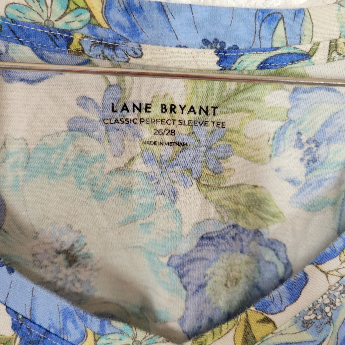 Lane Bryant Womens Top 26 28 Plus Blue Green Floral V Neck Short Sleeve FLO51E