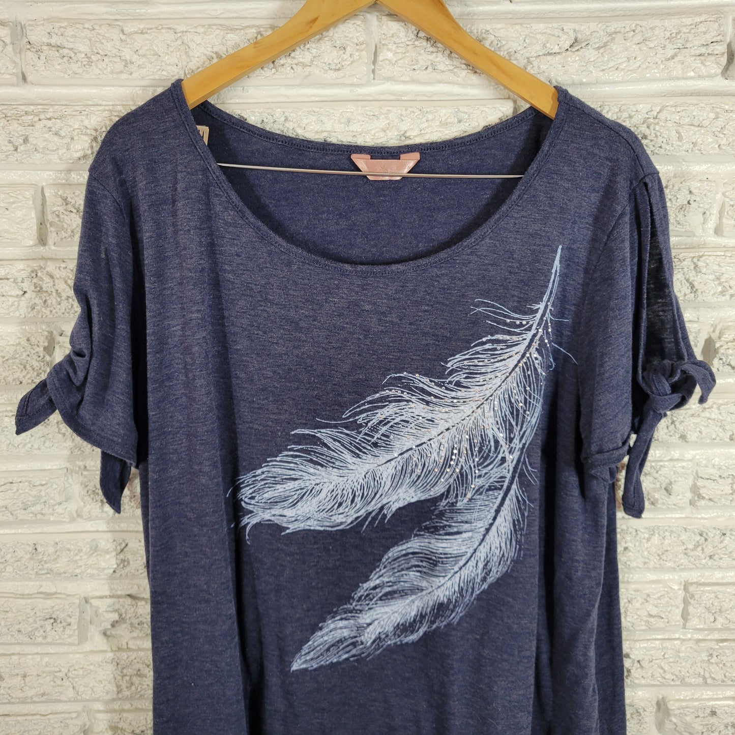 SJS Womens Tee 2X Blue Feather Studded Tied Open Sleeve Plus Size BLU30XE