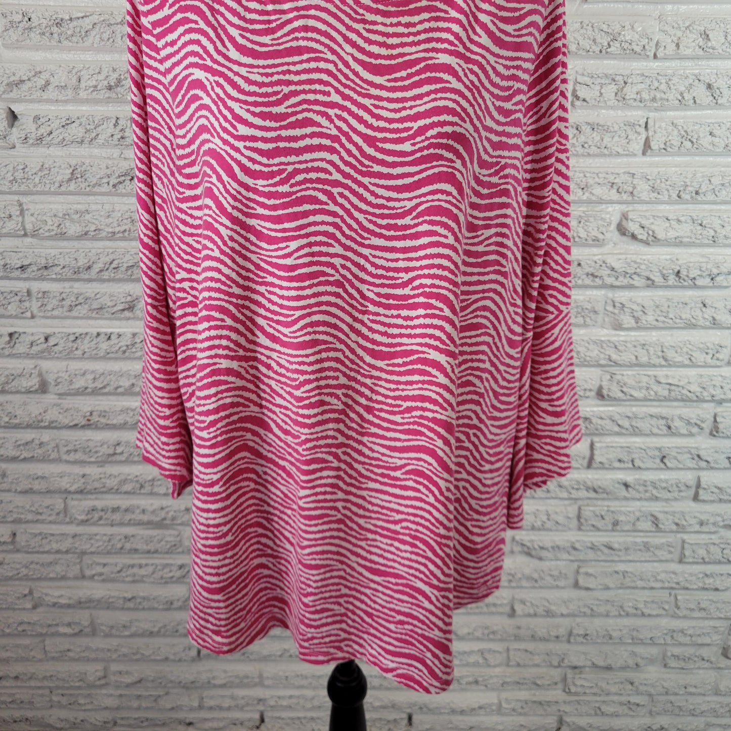 Belle Kim Gravel Womens 1X Pink White Animal Print Bell Sleeve Tunic ANI30E