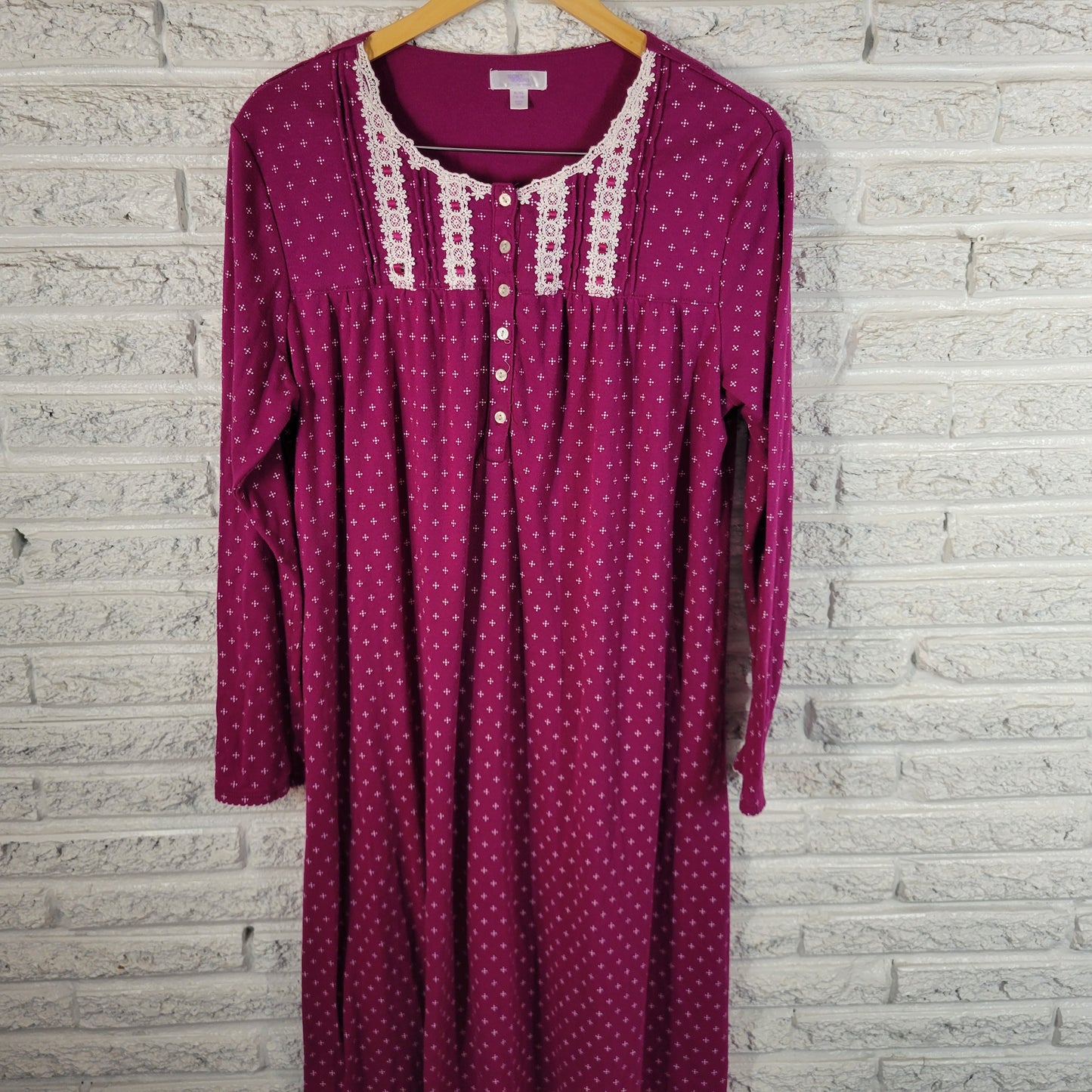 Secret Treasures Womens XL Nightgown Purple Pattern Lace Trim Long Sleeve PUR25E