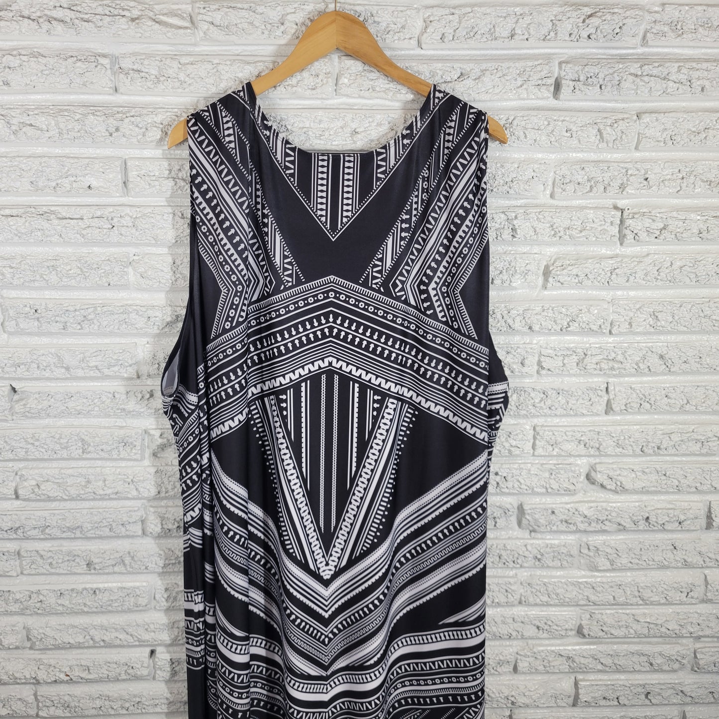Denim 24/7 Sheath Dress 4X Plus Black White Geometric Midi Sleeveless GEO28E