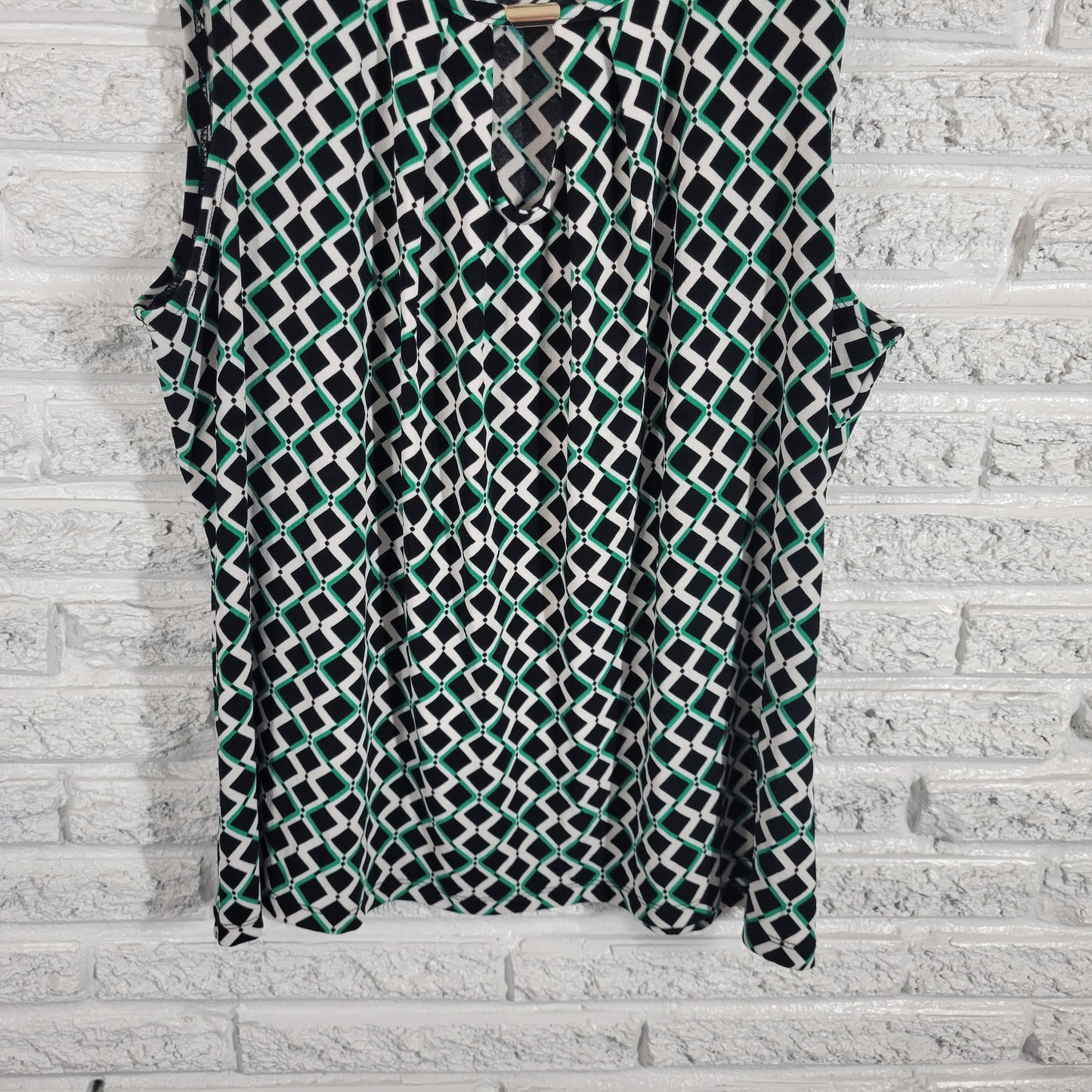 Dana Buchman Blouse XXL Black Green Geometric Sleeveless Knit Top Stretch GEO17E
