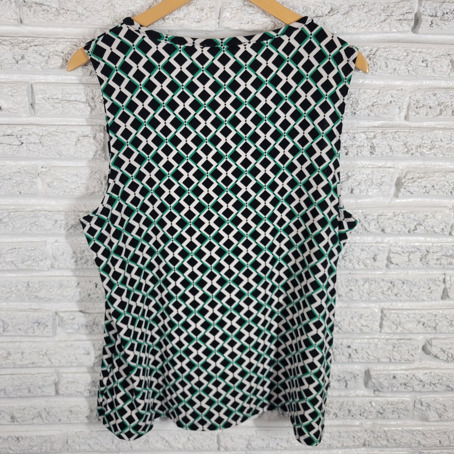 Dana Buchman Blouse XXL Black Green Geometric Sleeveless Knit Top Stretch GEO17E
