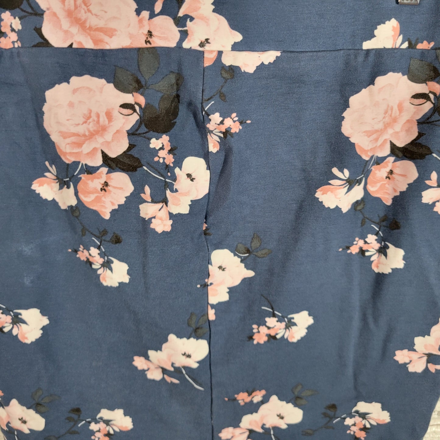 Torrid 1X Skirt Womens Plus Blue Floral Mini Pencil Slit Pull On FLO209E