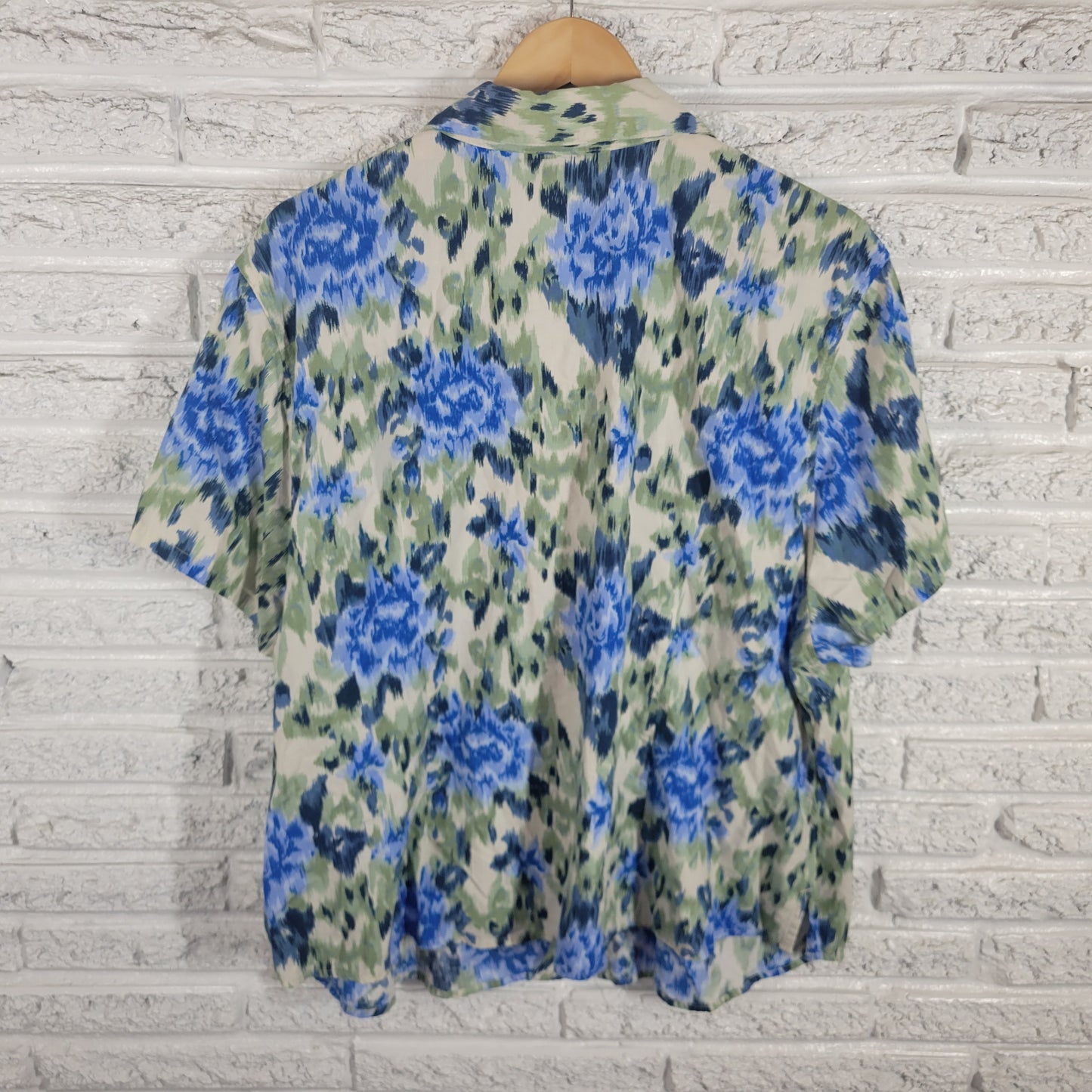Erika Womens 3X Blue Green Watercolor Button Up Shirt Short Sleeve WAT67E