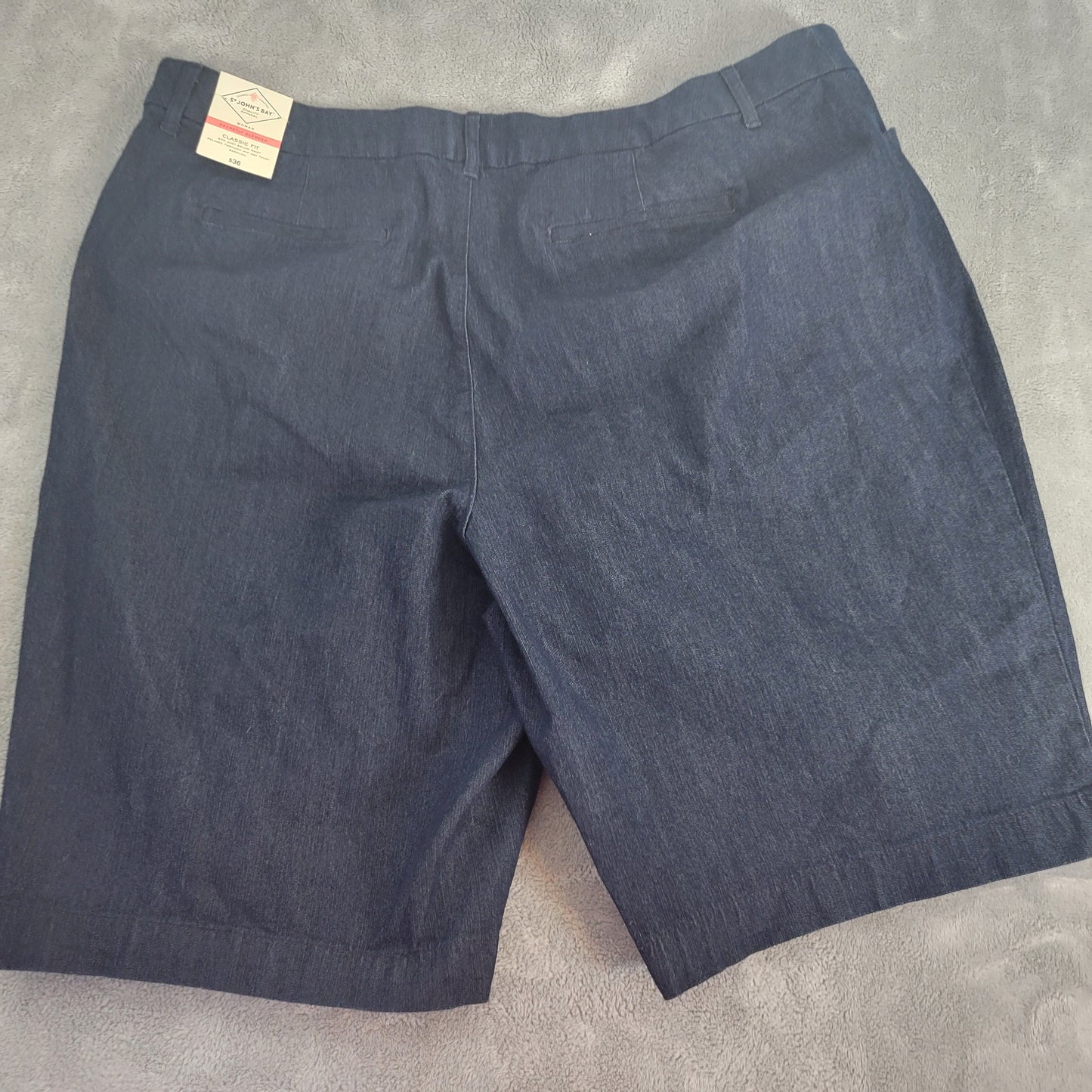 St John's Bay Womens 22W Bermuda Denim Shorts Dark Wash Blue Stretch SHO5E