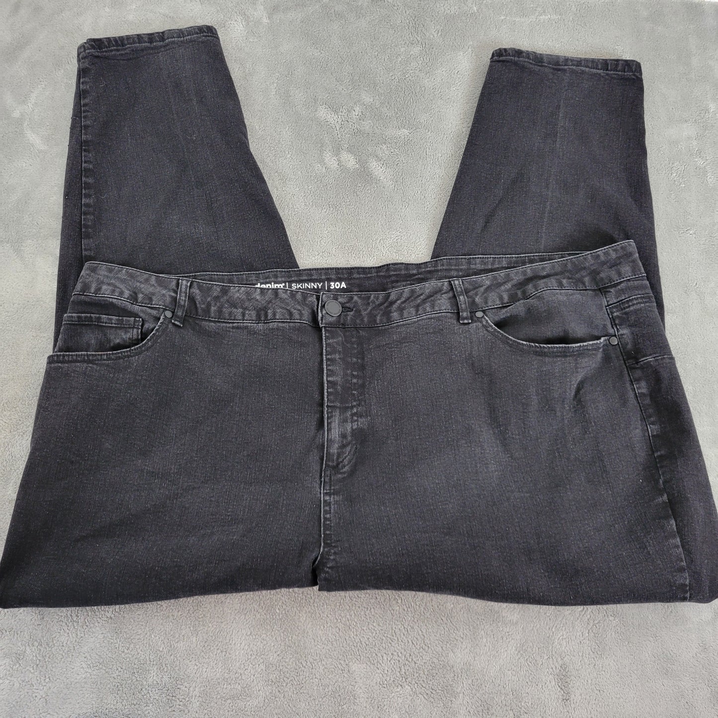 Avenue Skinny Jeans 30 Plus Black Rhinestone Elastic Waist Denim 5-Pocket SKI24E
