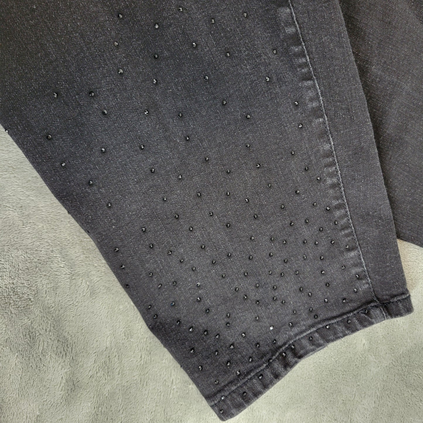 Avenue Skinny Jeans 30 Plus Black Rhinestone Elastic Waist Denim 5-Pocket SKI24E