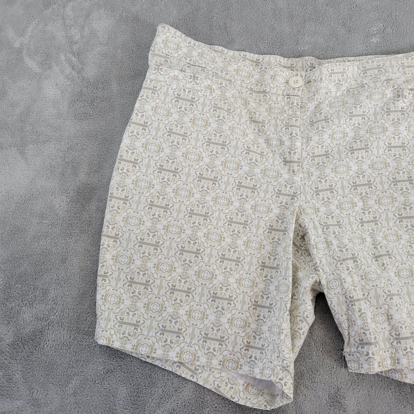 Coral Bay 18 Beige Gray Geometric Shorts Stretch Elastic Waist Chino GEO95E