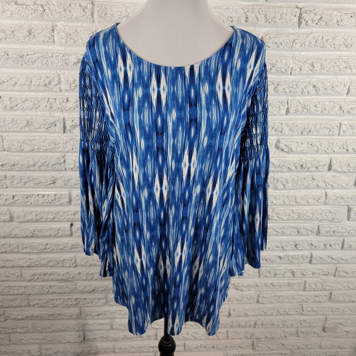 Ruby Rd XL Blue White Geometric Watercolor Tunic 3/4 Bell Sleeve Blouse WAT72XE