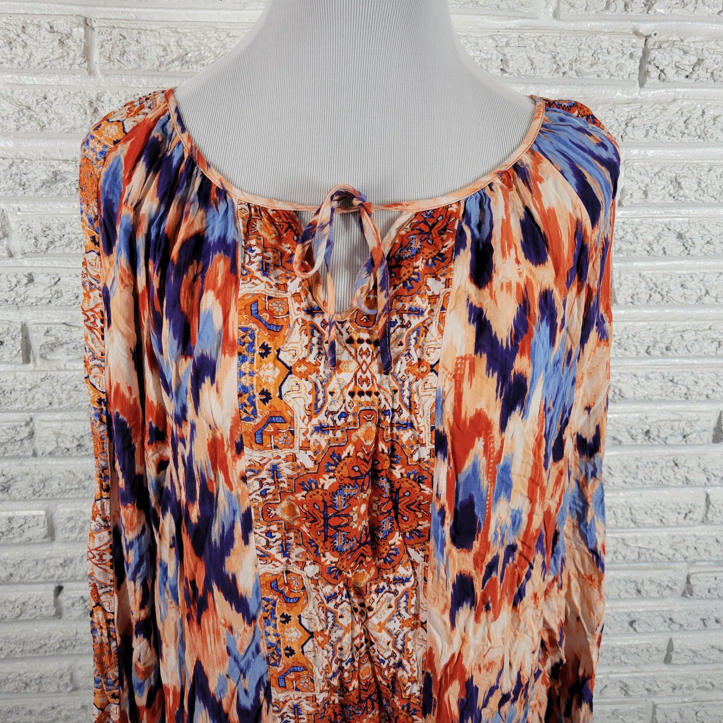Faded Glory XXL Geometric Watercolor Keyhole Top Rayon Multicolor WAT64XE