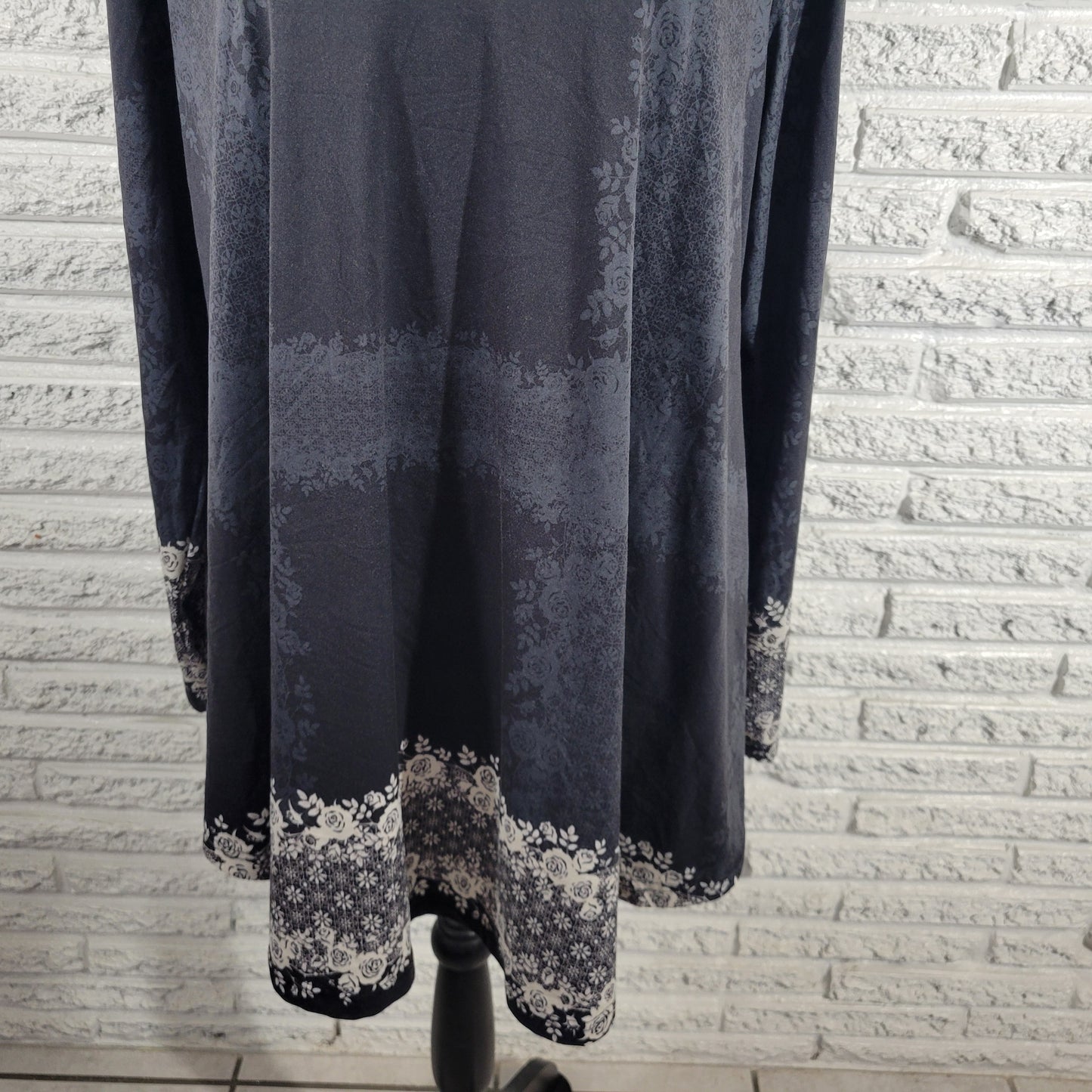 Azalea Firmiana Womens Indigo Blue White Floral Tunic Blouse 1XL FLO3E