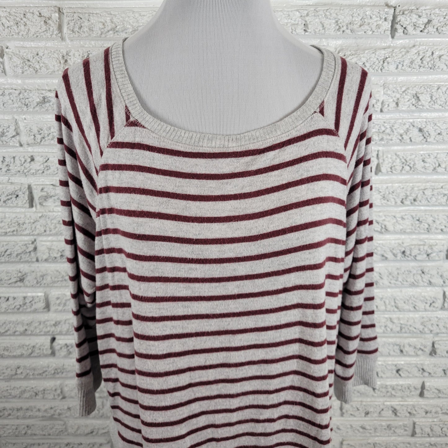 Maurices Womens Brown Gray Striped Sweater 1X Crew Neck 3/4 Sleeve Knit STR99XE