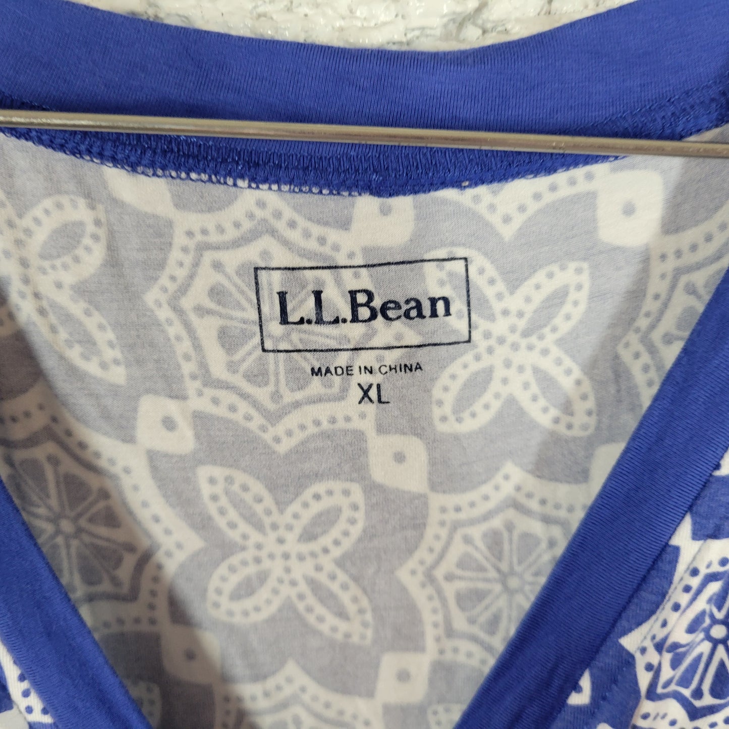 LL Bean Womens Blue White Geometric Sheath Dress XL Sleeveless V-Neck GEO107XE