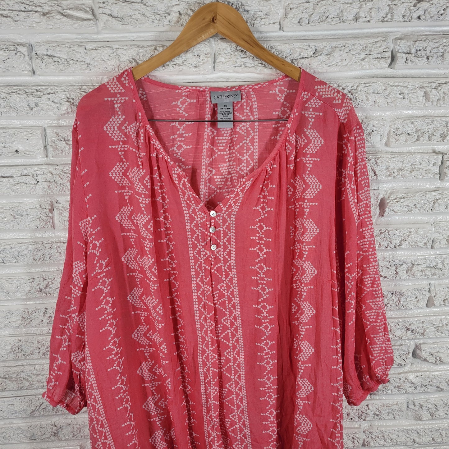 Catherines 3X Tunic Top Pink White Geometric VNeck Button Sheer Plus GEO141E