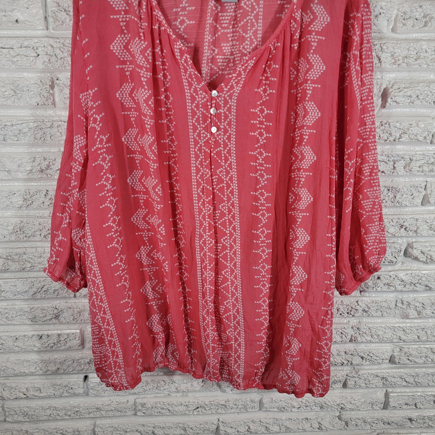 Catherines 3X Tunic Top Pink White Geometric VNeck Button Sheer Plus GEO141E