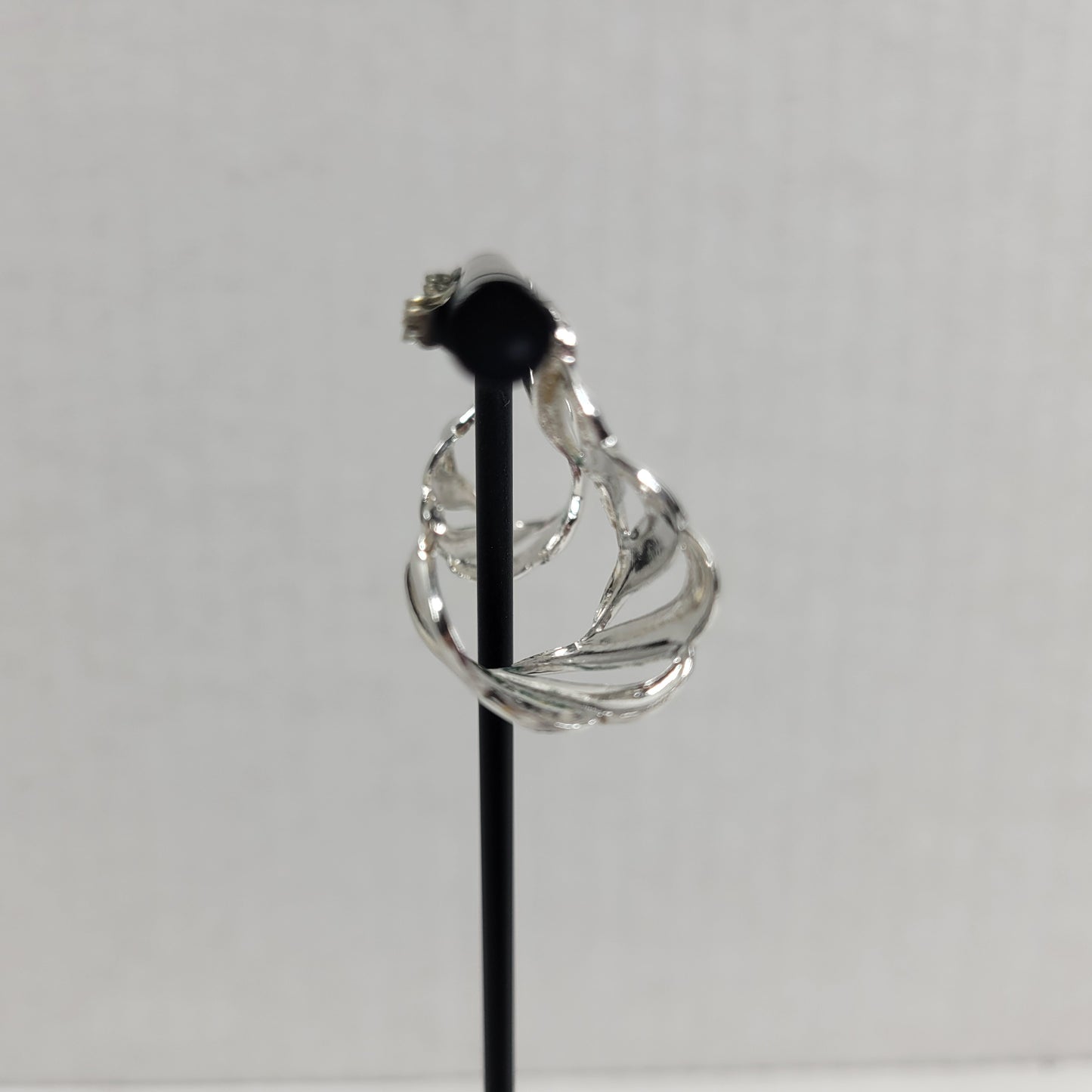 Vintage Silver Tone Openwork Swirl J Hoop Post Earrings Abstract Cutout E134E