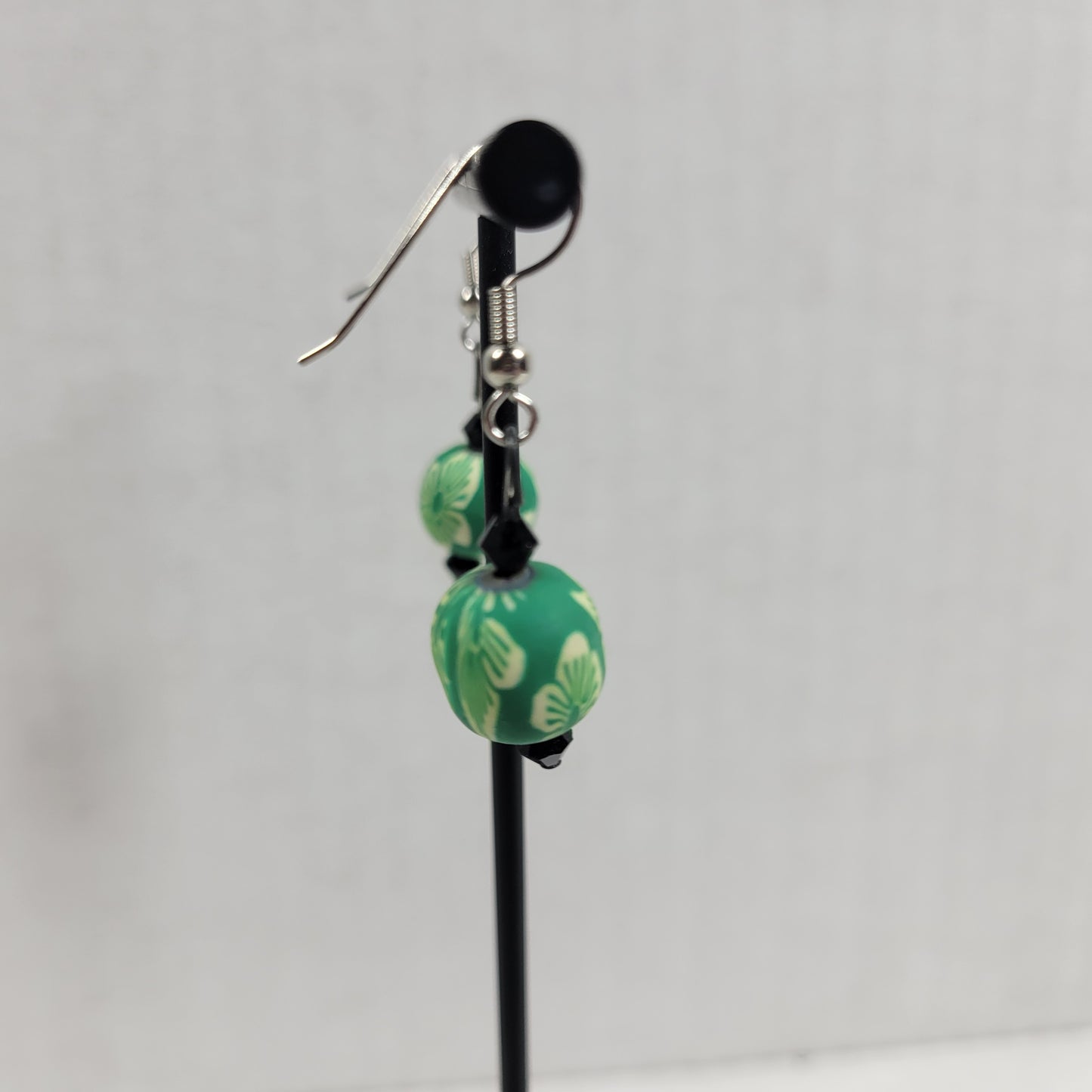 Green Polymer Clay Millefiori Floral Bead Dangle Earrings Black Crystal E139E