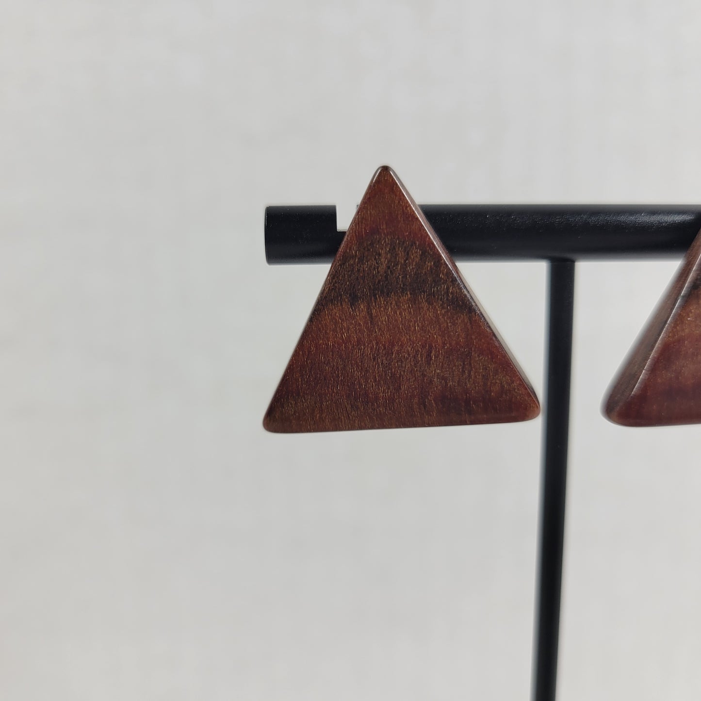 Vintage Modernist Brown Wood Triangle Stud Earrings Geometric Boho Post E140E