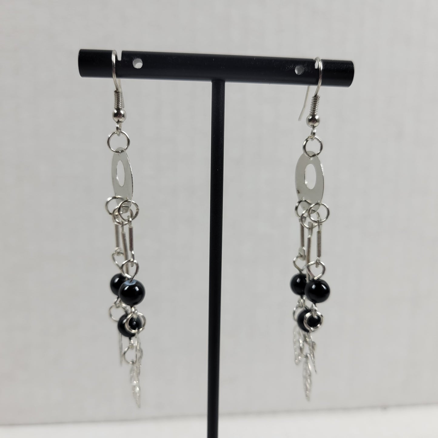 Black Bead Silver Dangle Earrings Leaf Charm Drop Boho Fashion Gift E141EV