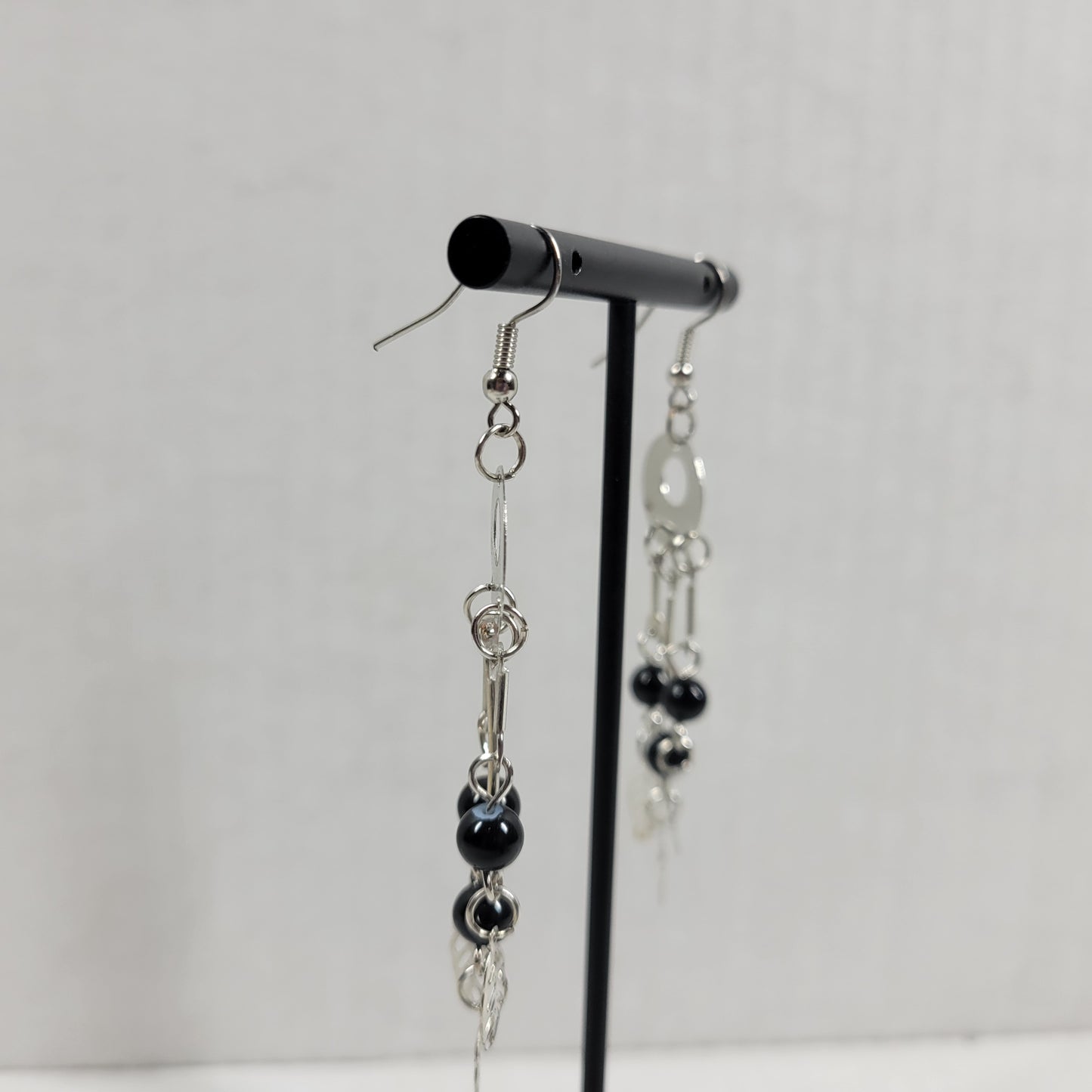 Black Bead Silver Dangle Earrings Leaf Charm Drop Boho Fashion Gift E141EV